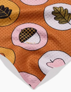 GEOMETRY Apples Acorns Bar Towel