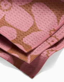 GEOMETRY Big Fuchsia Flowers Luxe Washcloth Set