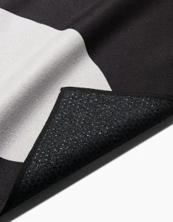 GEOMETRY Blackberry Yoga Towel
