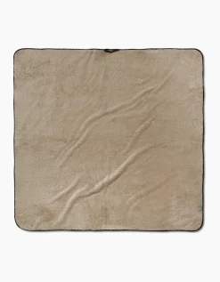 GEOMETRY Camo Plush Towel