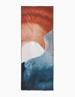 GEOMETRY Centered Yoga Towel