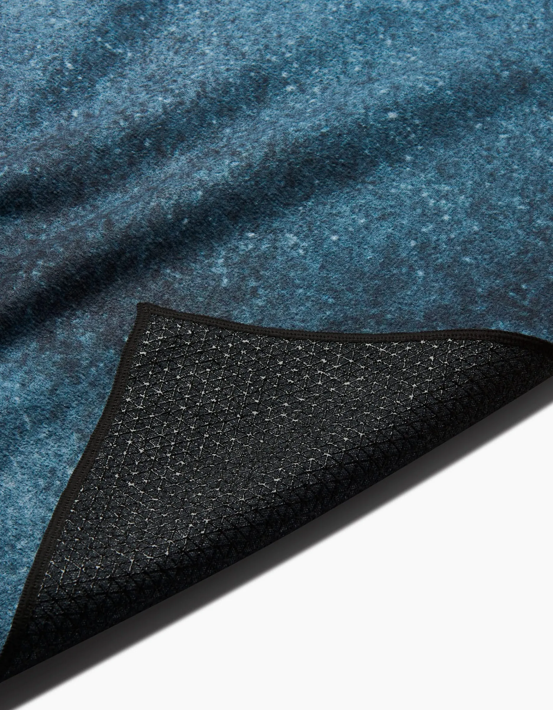GEOMETRY Centered Yoga Towel