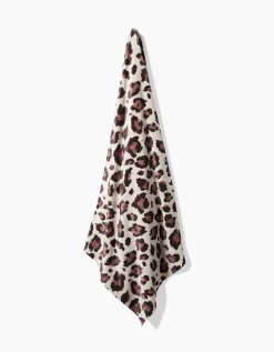 GEOMETRY Cheetah Butter Blanket