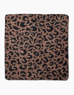 GEOMETRY Cheetah Hound Plush Towel