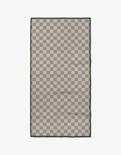 GEOMETRY Chic Checker Fitness Towel