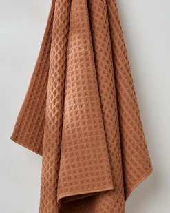 GEOMETRY Clay Waffle Bath Towel