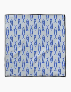 GEOMETRY Coastal Catch Paw Towel