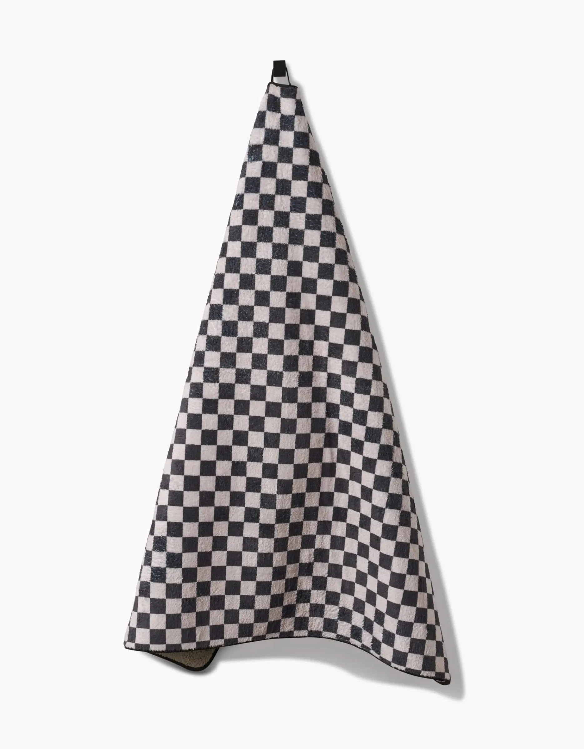 GEOMETRY Cool Pup Plush Towel