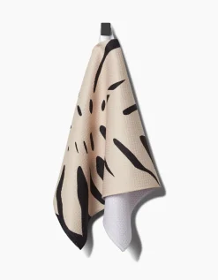 GEOMETRY Cream Monstera Bar Towel