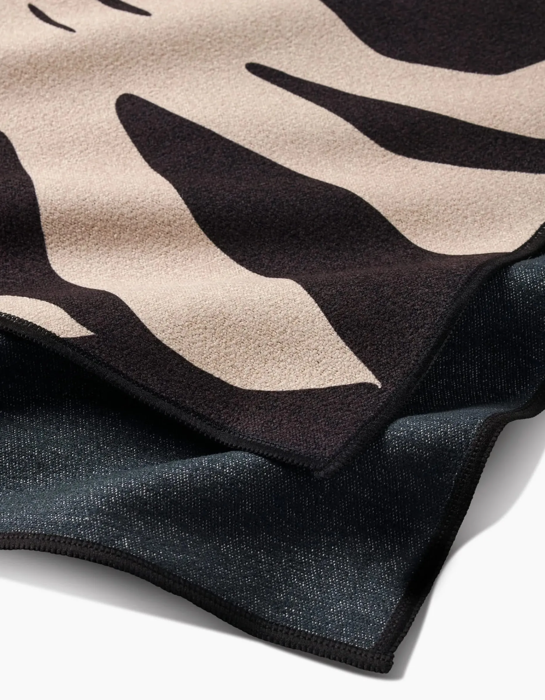 GEOMETRY Cream Monstera Fitness Towel