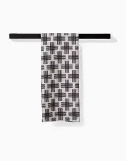 GEOMETRY Cross Hatch Luxe Hand Towel