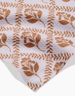 GEOMETRY Dancing Vines Bar Towel