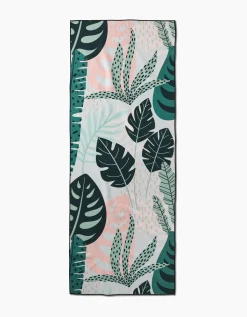 GEOMETRY Diedre Yoga Towel