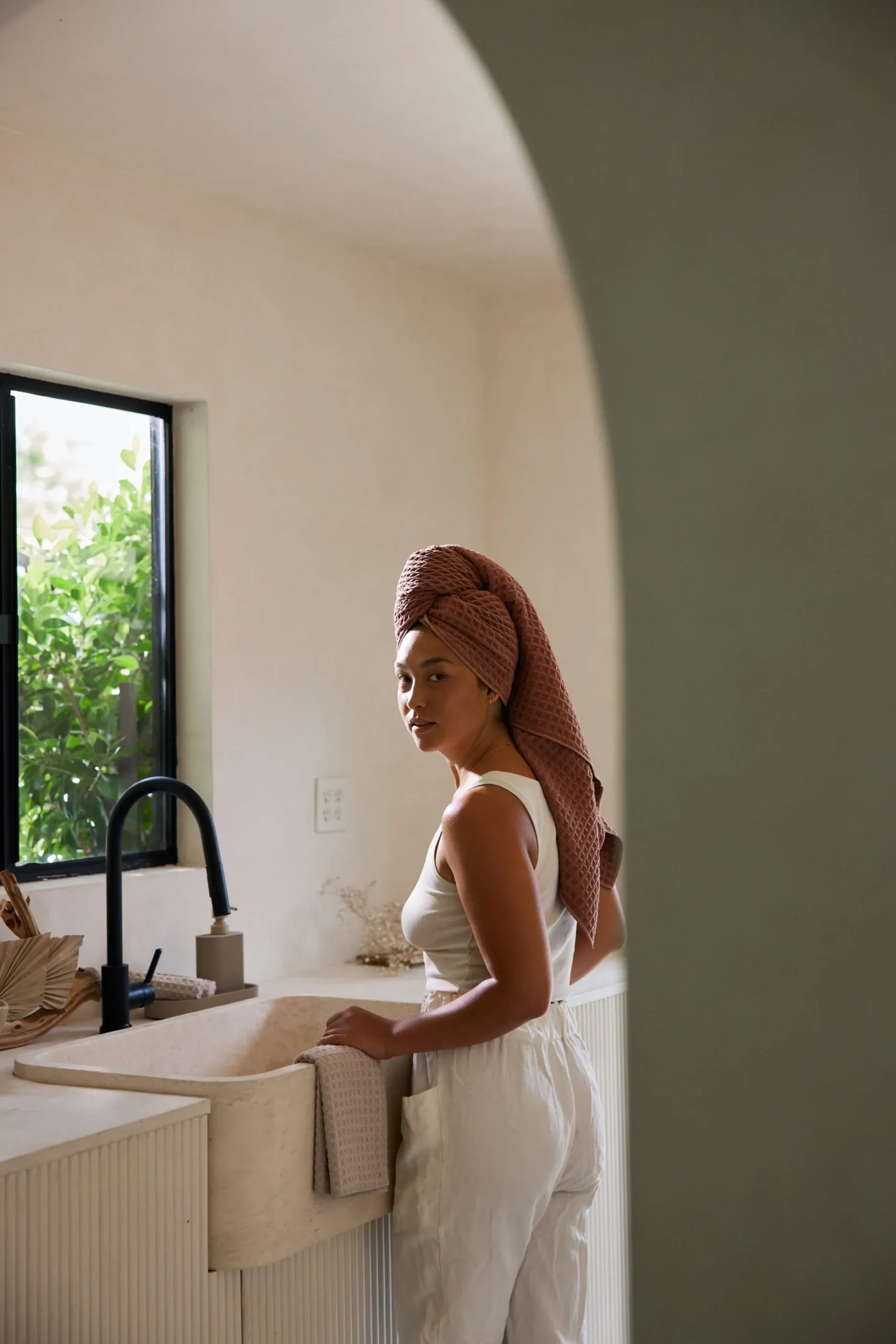 GEOMETRY Dusty Rose Waffle Bath Towel