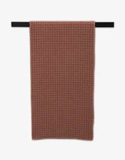GEOMETRY Dusty Rose Waffle Bath Towel
