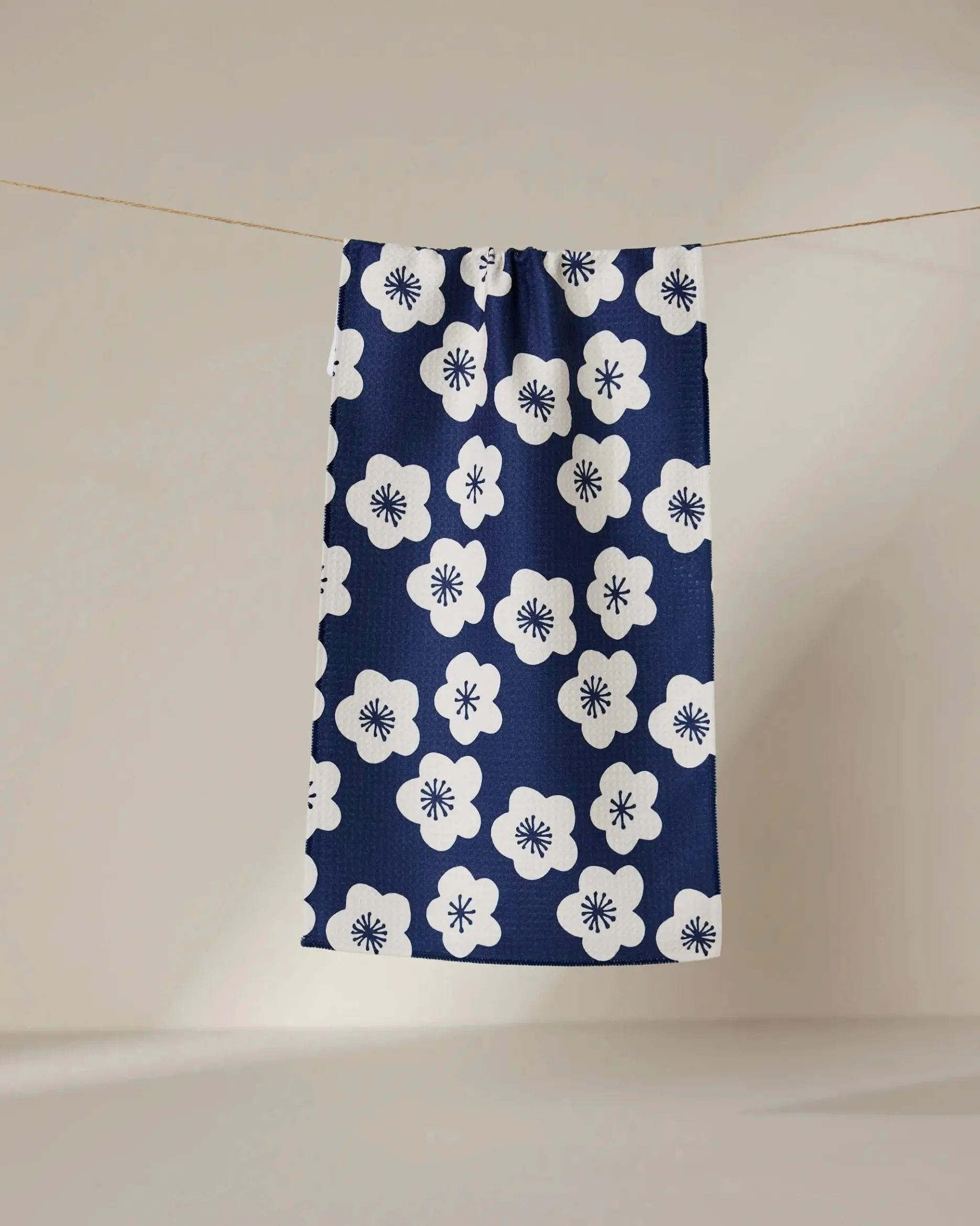 GEOMETRY Every Sunday Bar Towel