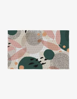 GEOMETRY Falling Not Paper Towel