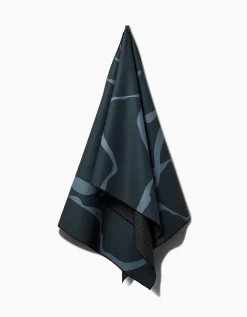 GEOMETRY Flow Yoga Towel