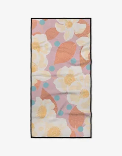 GEOMETRY Georgia Rose Fitness Towel