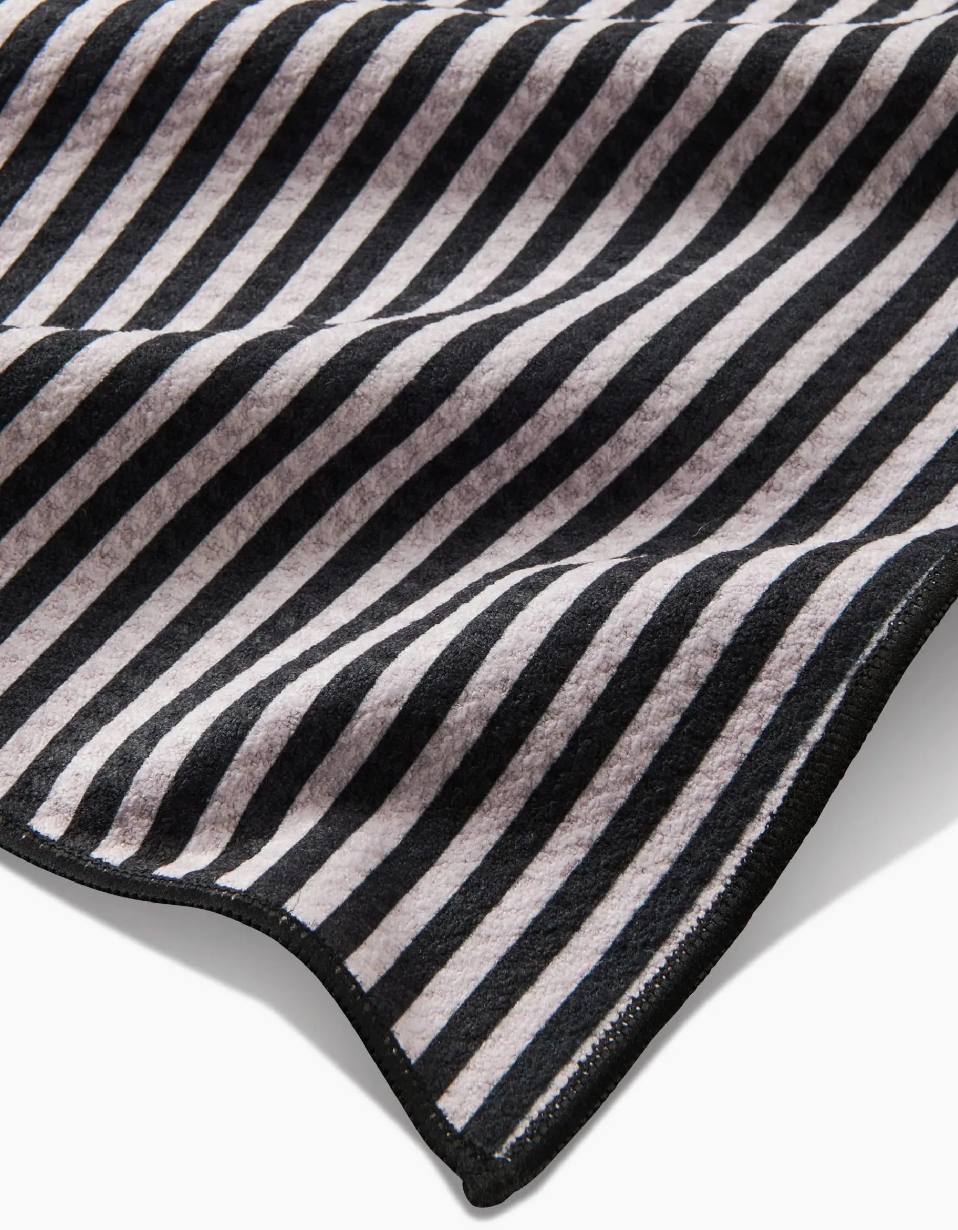 GEOMETRY Good Pup Paw Towel