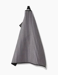 GEOMETRY Good Pup Paw Towel