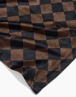 GEOMETRY Gridlock Butter Blanket