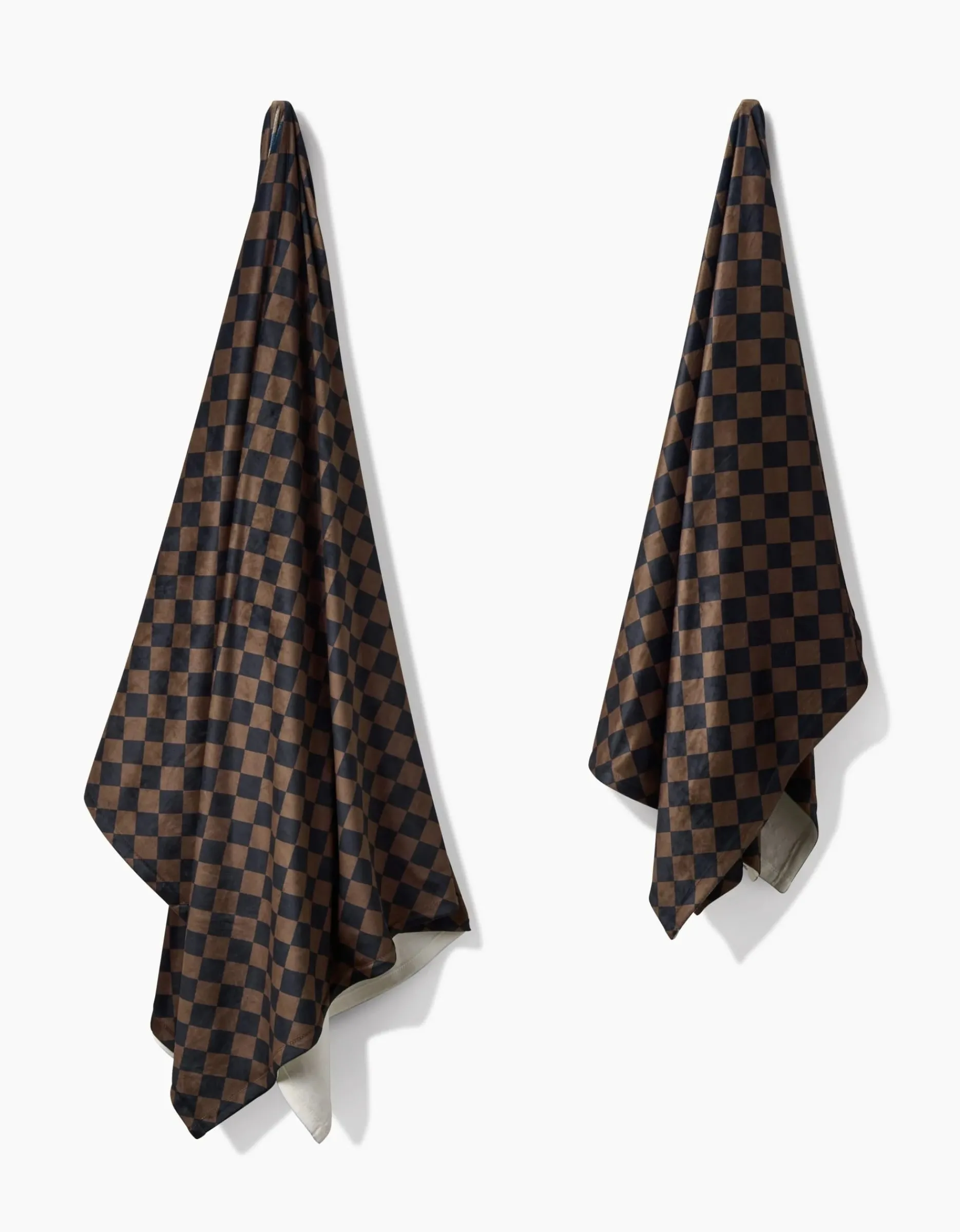 GEOMETRY Gridlock Butter Blanket