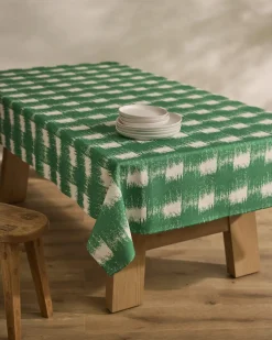 GEOMETRY Hairy Check Green Tablecloth