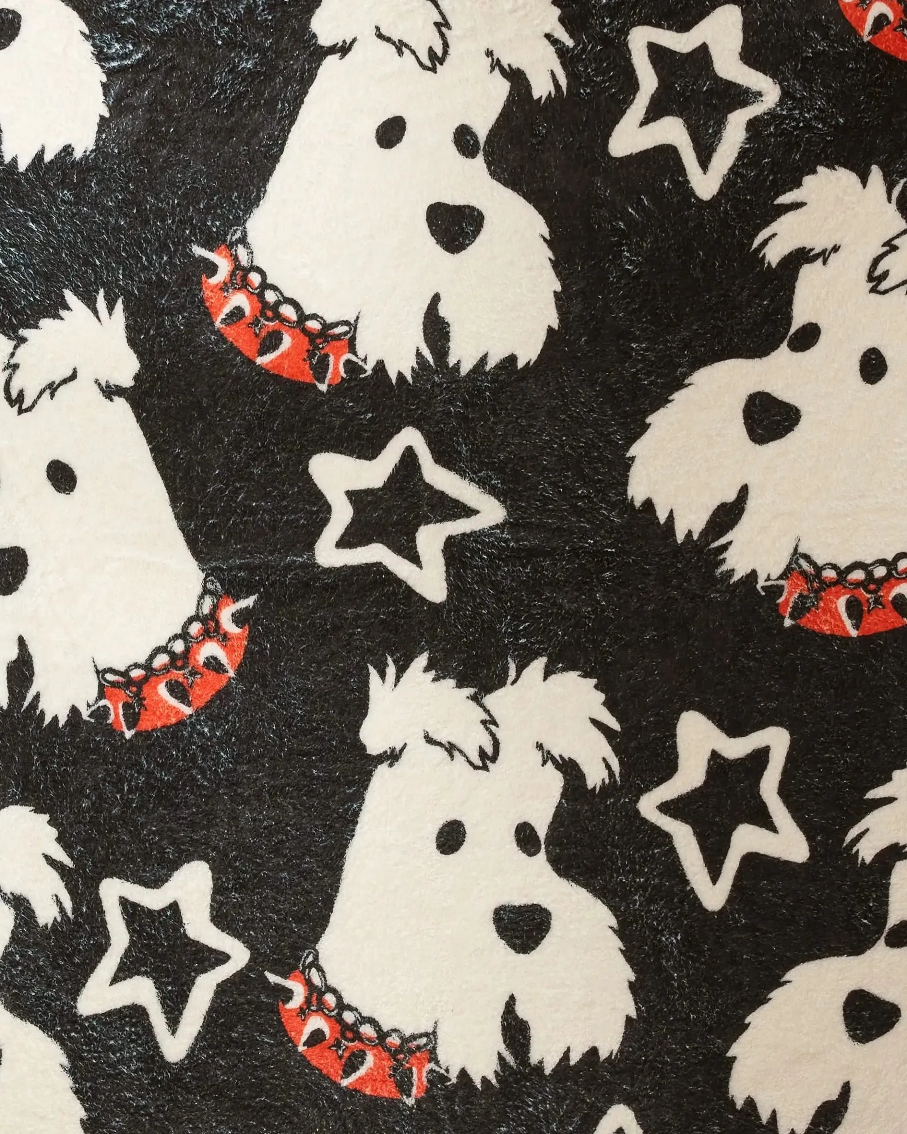 GEOMETRY Happy Howleen Plush Towel