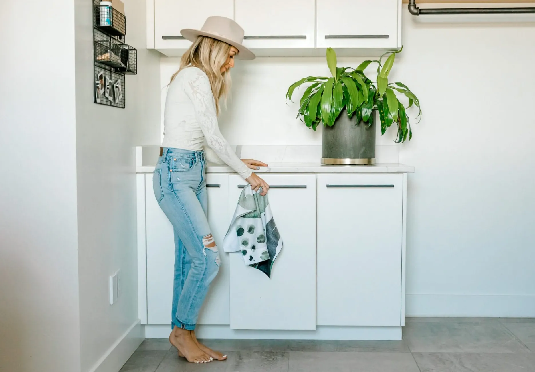 GEOMETRY Hunter Abstract Tea Towel