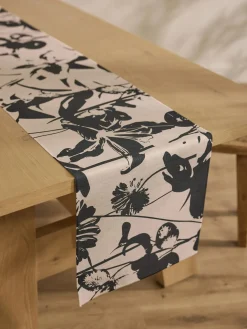 GEOMETRY Inverted Floral Table Runner
