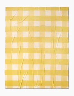 GEOMETRY Lemonade Gingham Butter Blanket