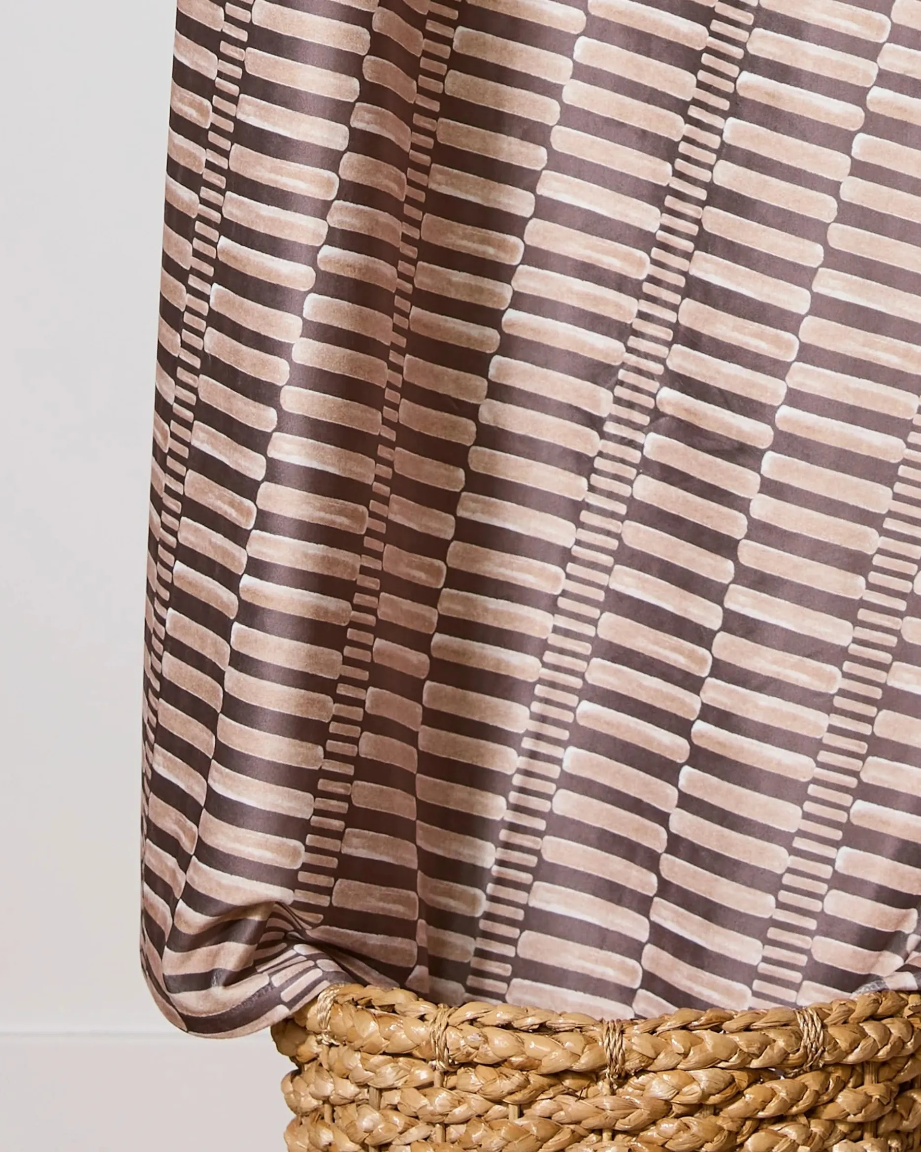 GEOMETRY Light Ridge Butter Blanket