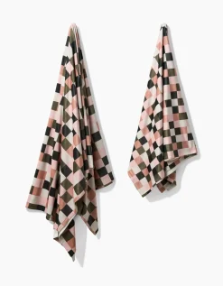 GEOMETRY Luxora Butter Blanket