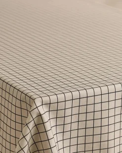 GEOMETRY Metro Grid Tablecloth