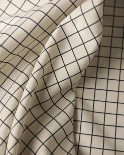 GEOMETRY Metro Grid Tablecloth