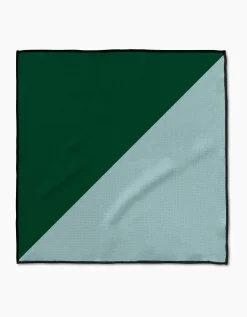 GEOMETRY Minted Oasis Paw Towel