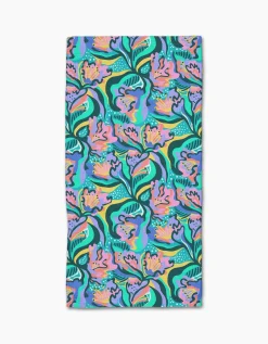 GEOMETRY Moody Flowers Bar Towel