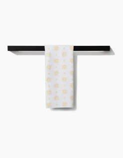 GEOMETRY Morning Petals Luxe Hand Towel