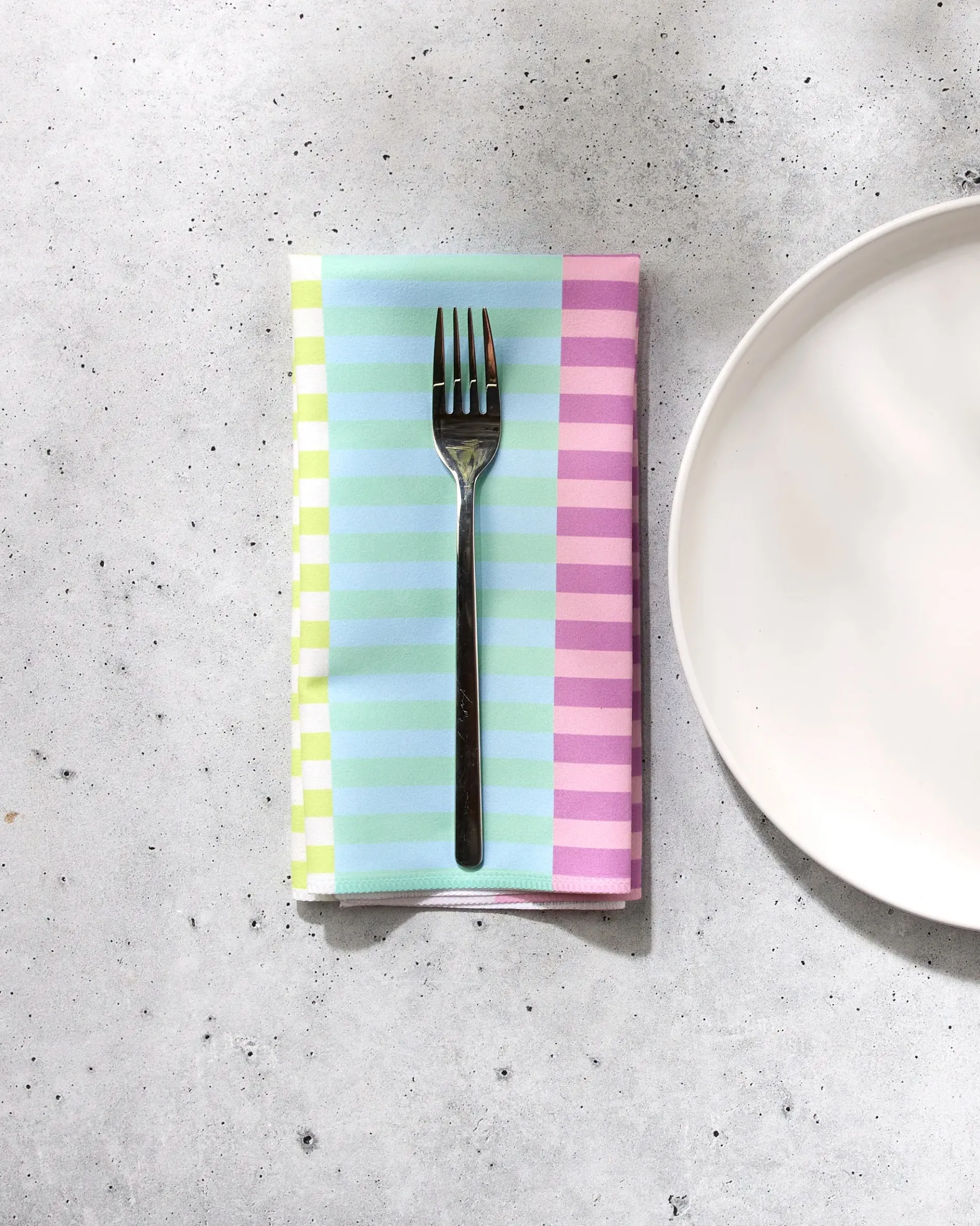 GEOMETRY Neon Nights Dinner Napkin Set