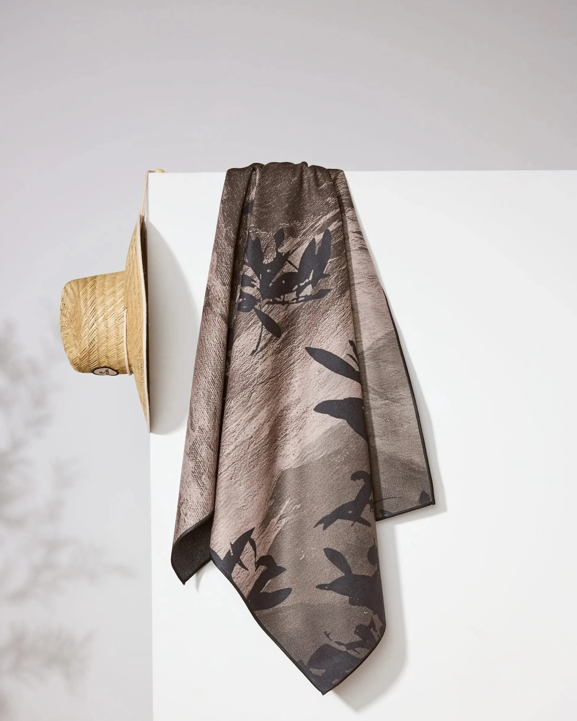 GEOMETRY Oaklen Beach Towel