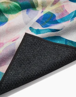 GEOMETRY Painted Foliage Yoga Towel