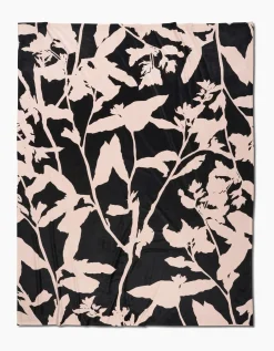 GEOMETRY Pam Butter Blanket