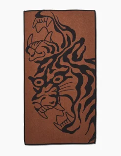 GEOMETRY Panther In Brown Fitness Towel