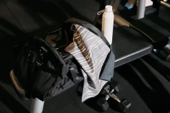 GEOMETRY Pose Fitness Towel