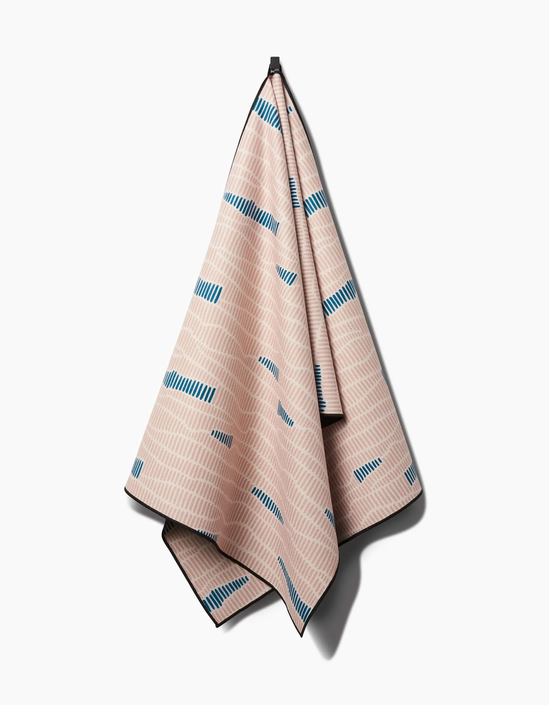 GEOMETRY Ridgeline Yoga Towel