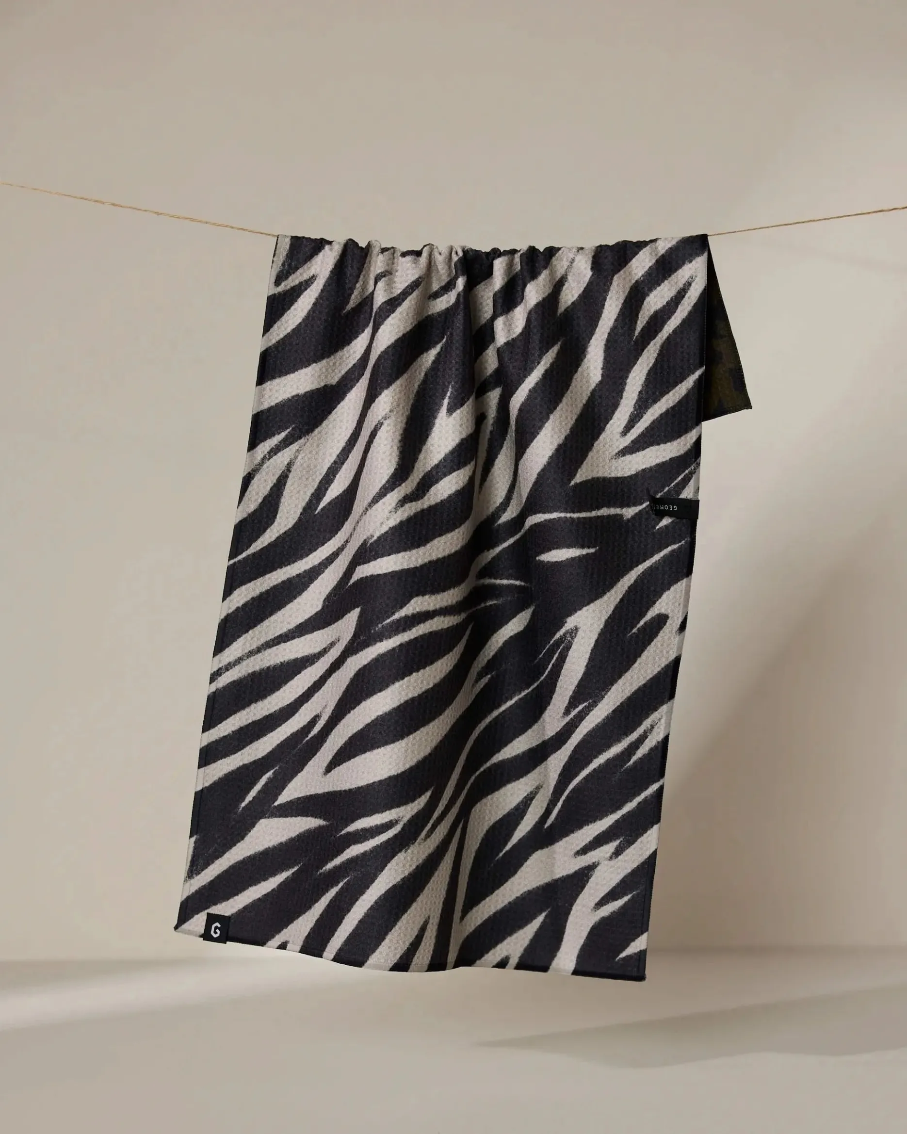 GEOMETRY Safari Double-Sided Tea Towel