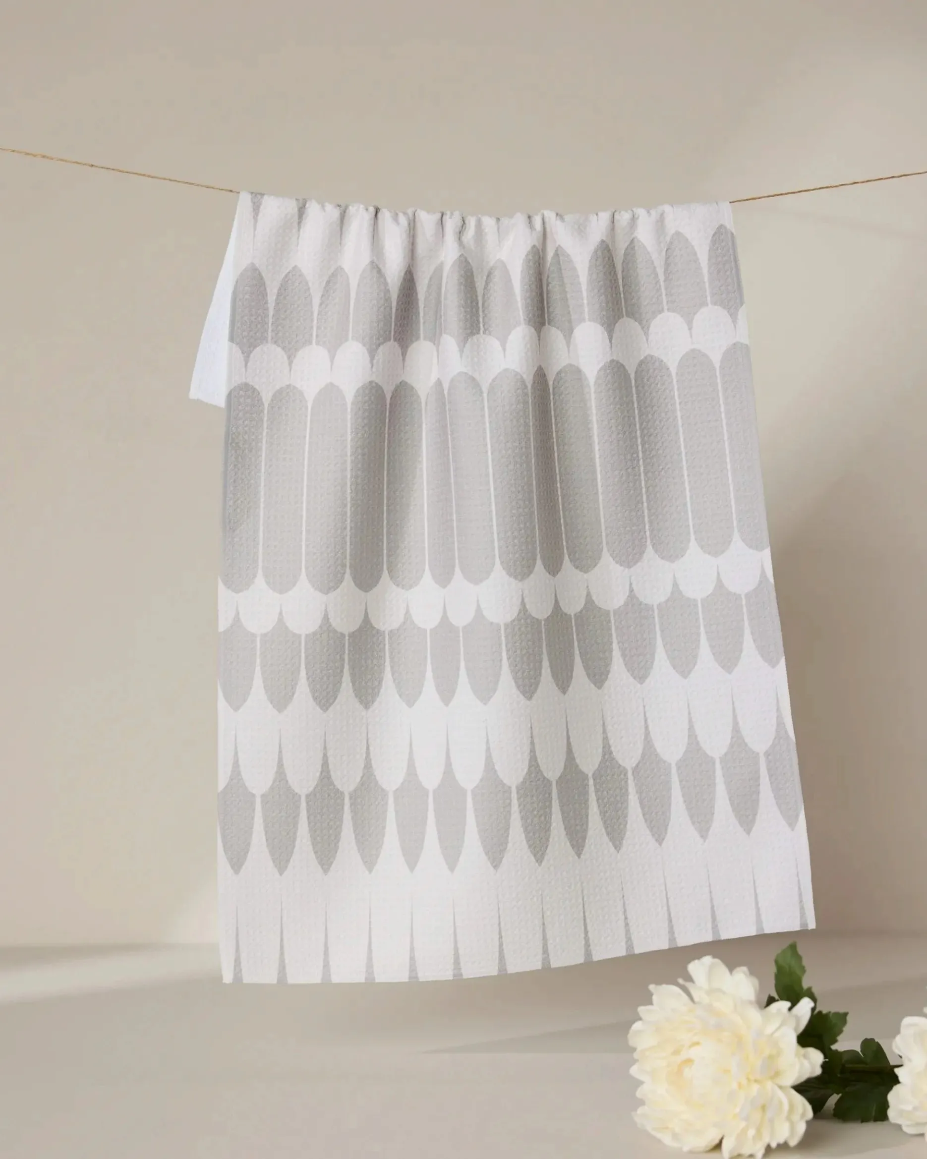 GEOMETRY Salle D'or Tea Towel