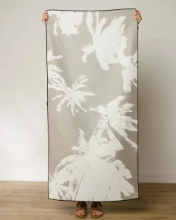 GEOMETRY Sandy Palms Beach Towel