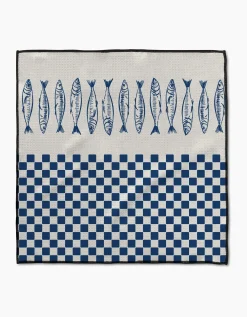 GEOMETRY Sardine Check Blue Paw Towel